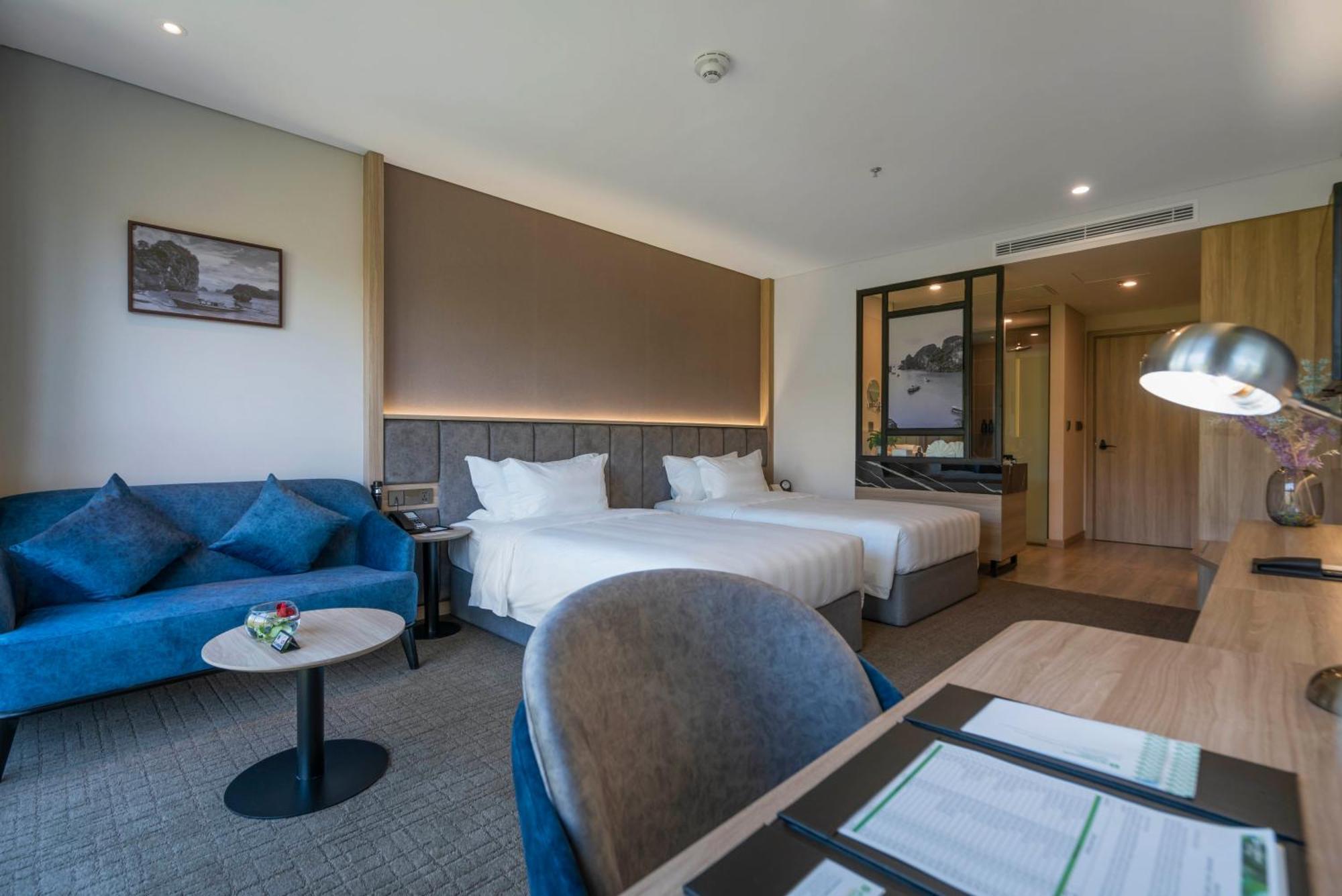 Wyndham Garden Legend Halong Ha Long Exterior foto