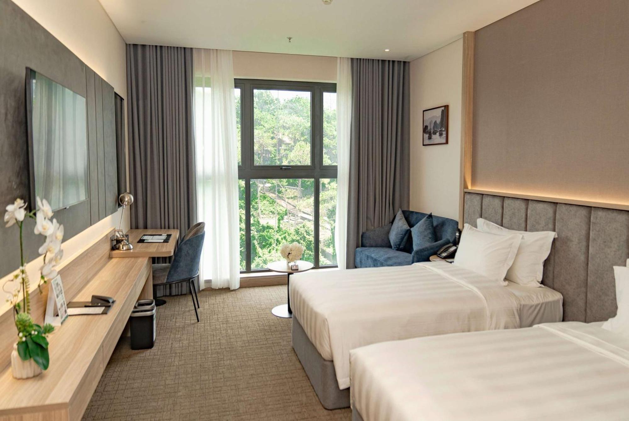Wyndham Garden Legend Halong Ha Long Exterior foto
