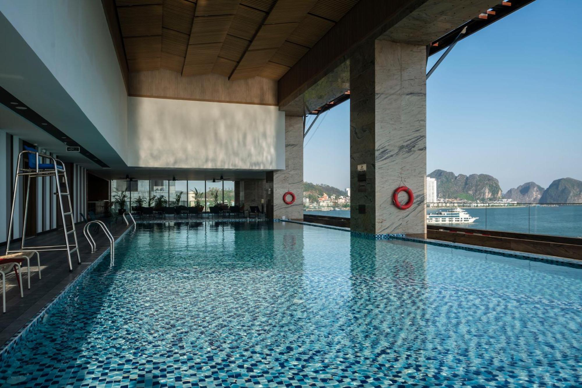 Wyndham Garden Legend Halong Ha Long Exterior foto